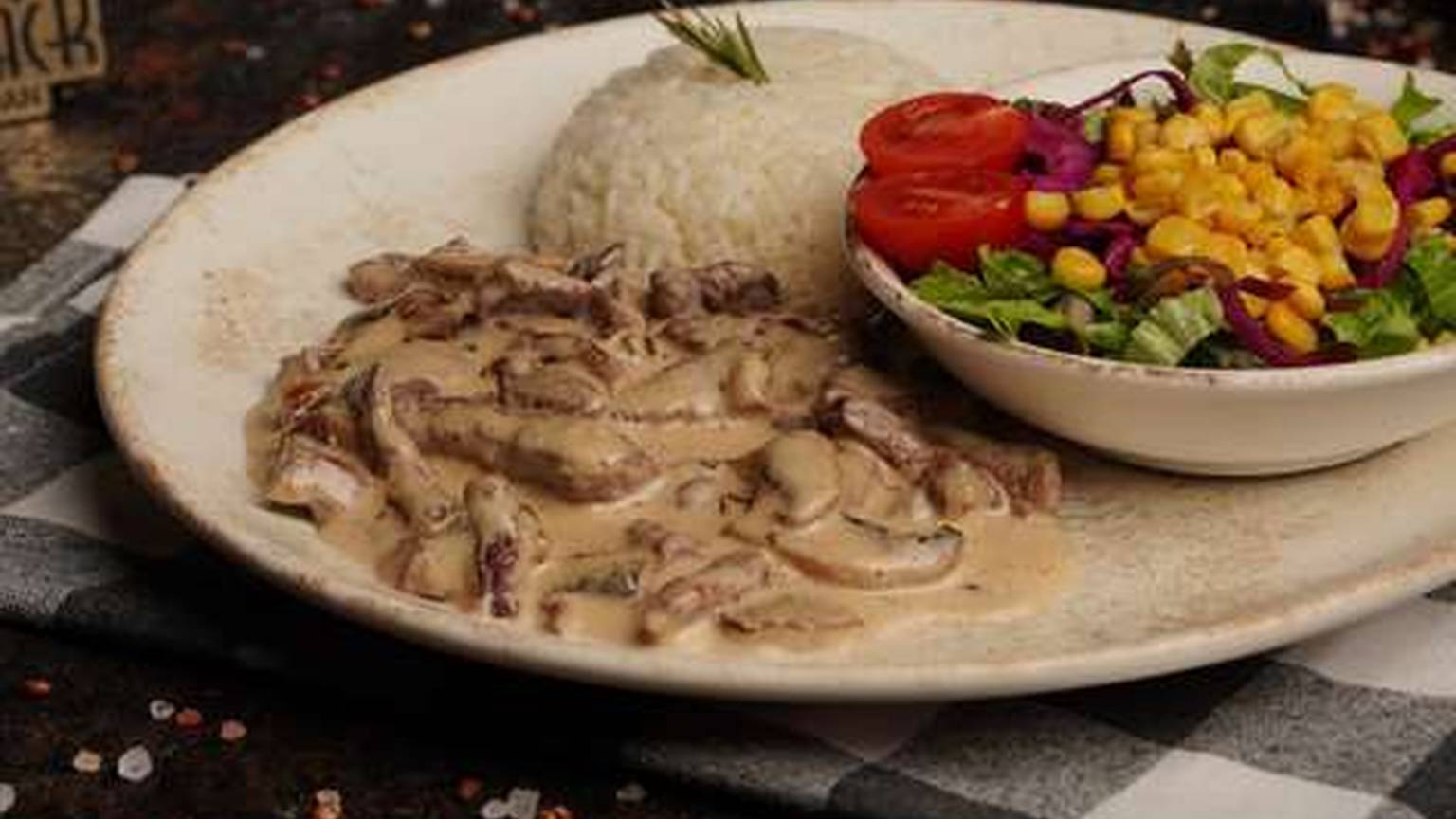 Mantar Soslu Dana Biftek